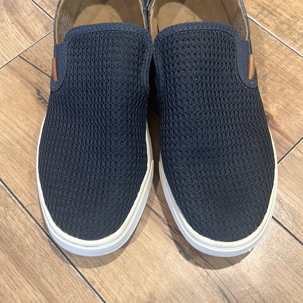 OluKai DEDE Pehuea Slip On Shoes Navy Mesh Women’s size 7.5 European 37.5 - Picture 4 of 10